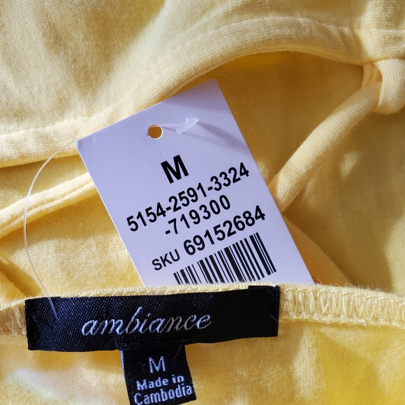 NWT FOREVER XXI YELLOW TUBE/ CROP TOP ( SIZE M) - Picture 3 of 4